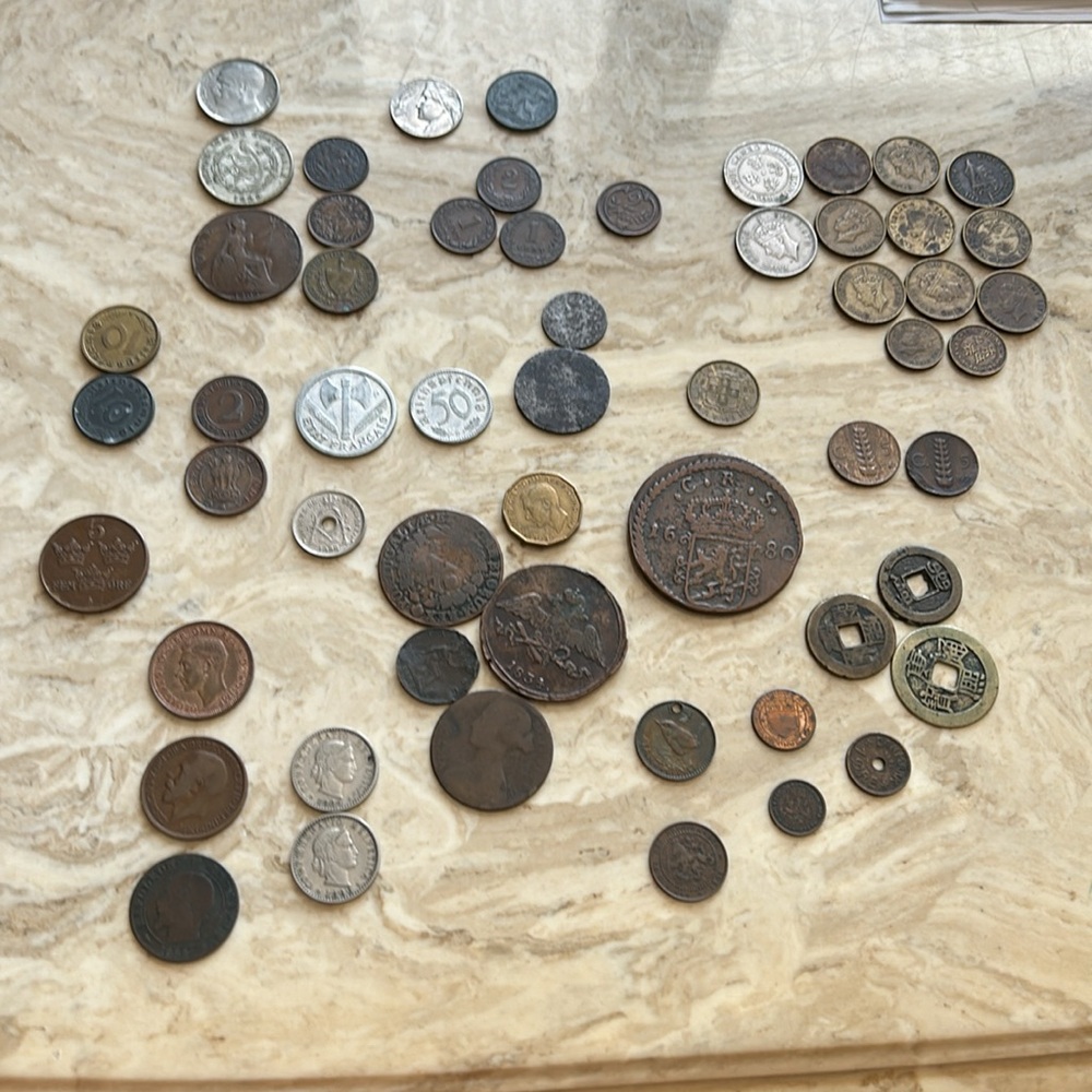 Coins 80 old coins 1680-1950’s. Various values and countries.